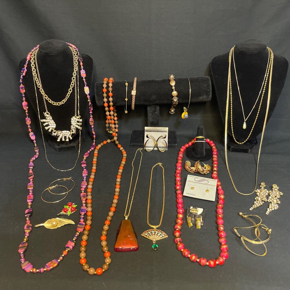 Vintage To Now Gold tone Jewelry Bead Lot Necklace Bracelet Earrings Brooch Ring